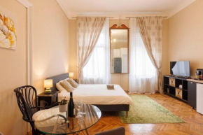 Bright Studio in Old Town